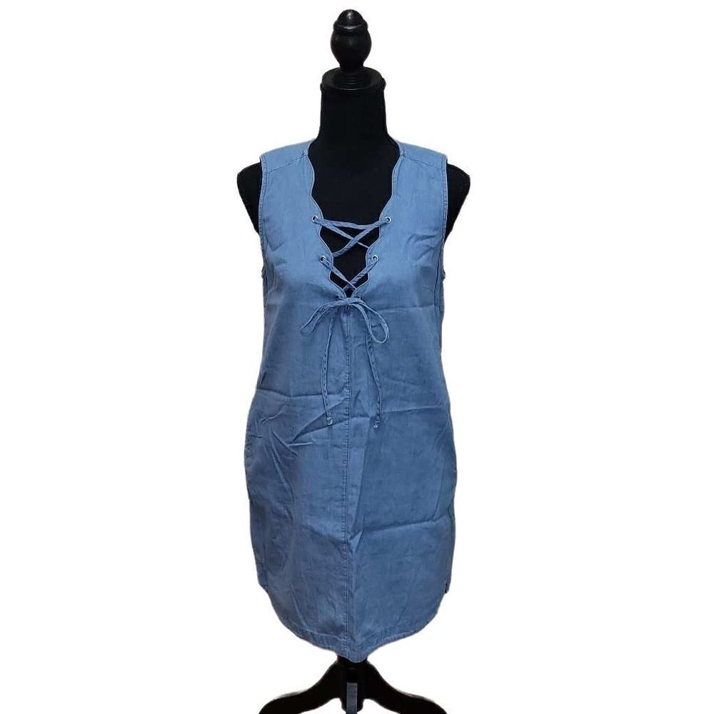 Mod Ref Denim Scalloped Strappy V-Neck Sleeveless Mini Dress